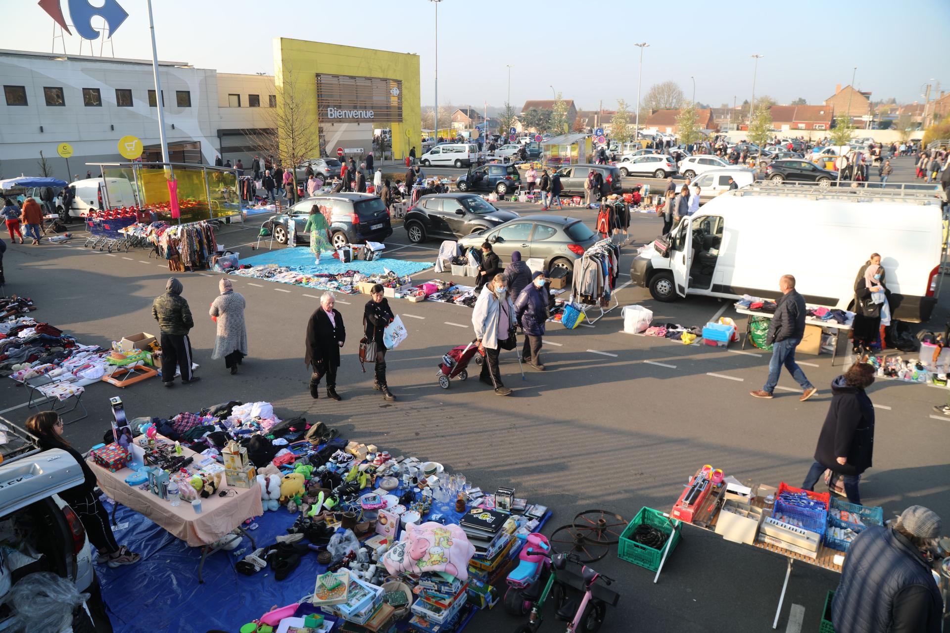 Marche Aux Puces Parking Carrefour Lievin 2022